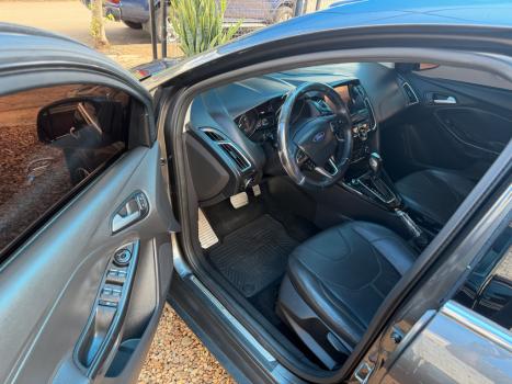 FORD Focus Hatch 2.0 16V 4P FLEX TITANIUM POWERSHIFT AUTOM�TICO, Foto 10