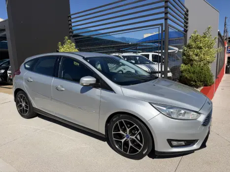 FORD Focus Hatch 2.0 16V 4P FLEX TITANIUM AUTOM�TICO, Foto 1