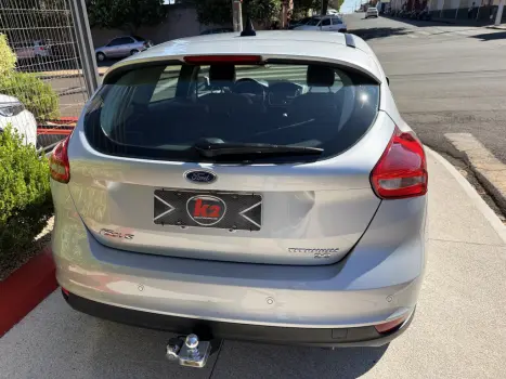 FORD Focus Hatch 2.0 16V 4P FLEX TITANIUM AUTOM�TICO, Foto 5