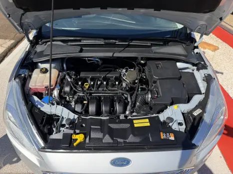 FORD Focus Hatch 2.0 16V 4P FLEX TITANIUM AUTOM�TICO, Foto 21
