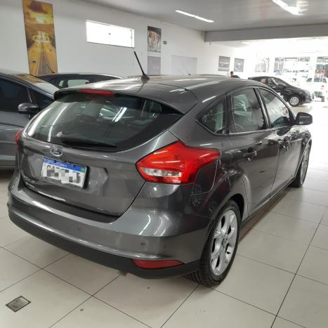 FORD Focus Hatch 2.0 16V 4P FLEX SE POWERSHIFT AUTOM�TICO, Foto 4