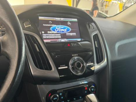 FORD Focus Hatch 2.0 16V 4P FLEX TITANIUM AUTOM�TICO, Foto 8