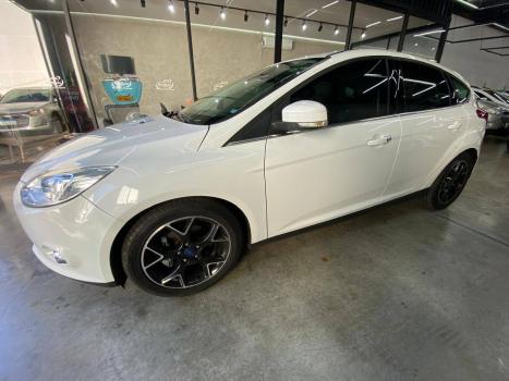 FORD Focus Hatch 2.0 16V 4P TITANIUM PLUS FLEX, Foto 3