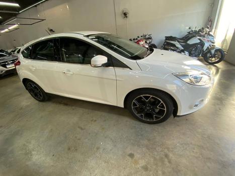 FORD Focus Hatch 2.0 16V 4P TITANIUM PLUS FLEX, Foto 4
