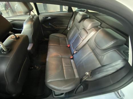 FORD Focus Hatch 2.0 16V 4P TITANIUM PLUS FLEX, Foto 8