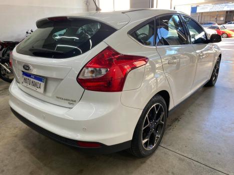 FORD Focus Hatch 2.0 16V 4P TITANIUM PLUS FLEX, Foto 15