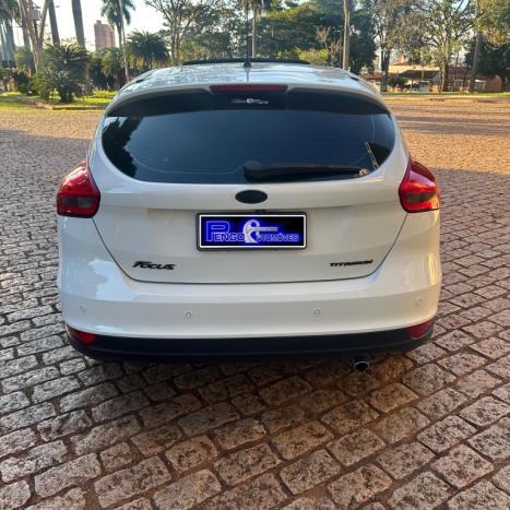 FORD Focus Hatch 2.0 16V 4P FLEX TITANIUM AUTOM�TICO, Foto 4