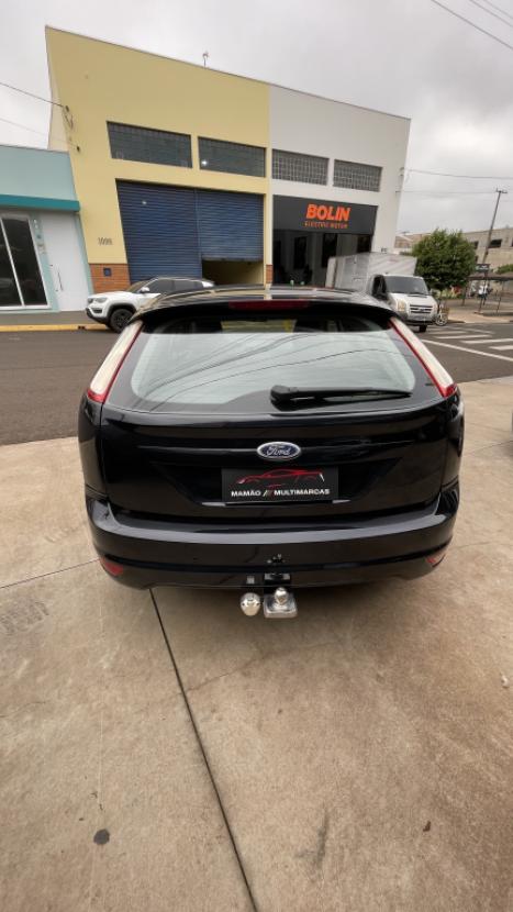 FORD Focus Hatch 2.0 16V 4P GLX, Foto 5