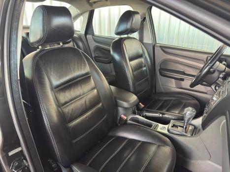 FORD Focus Hatch 2.0 16V 4P GLX FLEX, Foto 6