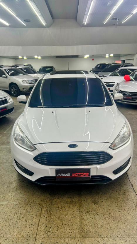 FORD Focus Hatch 2.0 16V 4P FLEX TITANIUM AUTOM�TICO, Foto 2