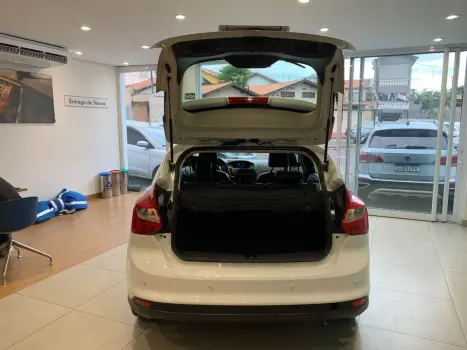 FORD Focus Hatch 2.0 16V 4P FLEX SE POWERSHIFT AUTOM�TICO, Foto 11
