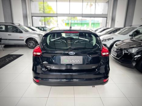 FORD Focus Hatch 2.0 16V 4P FLEX SE PLUS POWERSHIFT AUTOMÁTICO, Foto 5