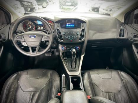 FORD Focus Hatch 2.0 16V 4P FLEX SE PLUS POWERSHIFT AUTOMÁTICO, Foto 10