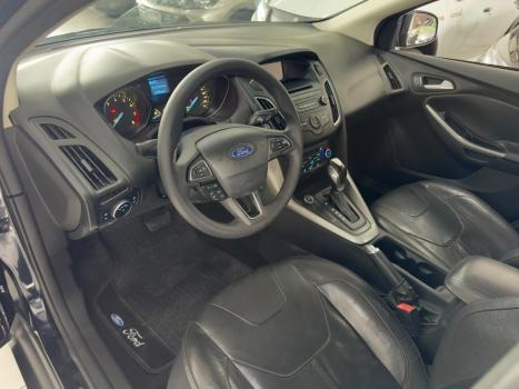 FORD Focus Hatch 2.0 16V 4P FLEX SE PLUS POWERSHIFT AUTOMÁTICO, Foto 13