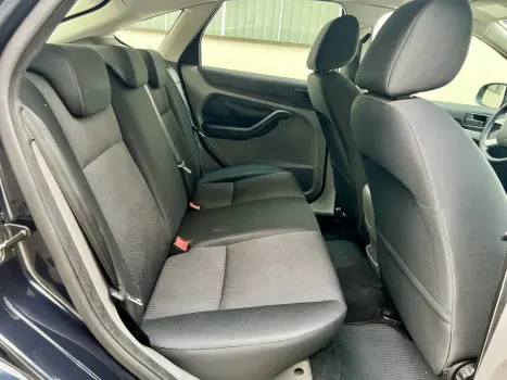 FORD Focus Hatch 2.0 16V 4P FLEX AUTOMÁTICO, Foto 17