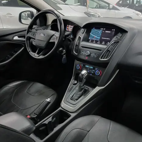 FORD Focus Hatch , Foto 7