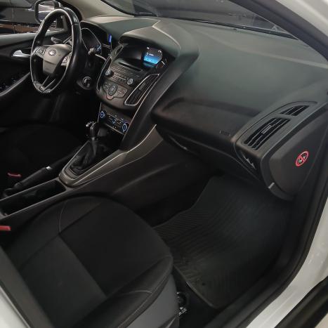 FORD Focus Hatch , Foto 5