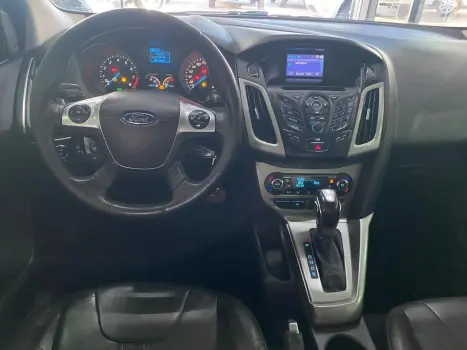 FORD Focus Sedan 2.0 16V 4P FC FLEX AUTOMÁTICO, Foto 15 FORD Focus Sedan 2.0 16V 4P FC FLEX AUTOMÁTICO, Foto 15