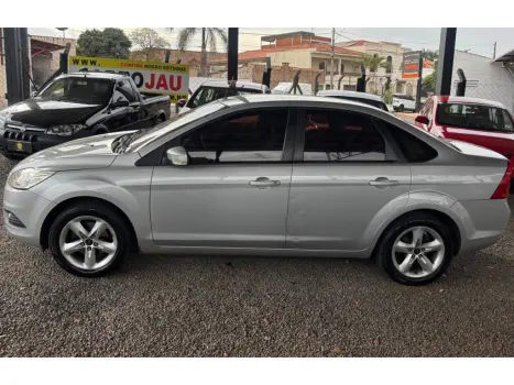 FORD Focus Sedan 2.0 16V 4P, Foto 4