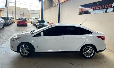 FORD Focus Sedan 2.0 16V 4P FC FLEX AUTOMTICO, Foto 2