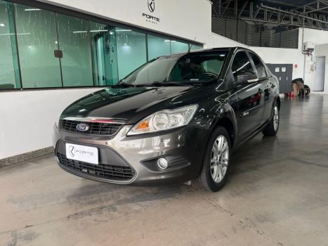FORD Focus Sedan 2.0 16V 4P GLX AUTOM�TICO, Foto 1