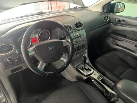 FORD Focus Sedan 2.0 16V 4P GLX AUTOM�TICO, Foto 4