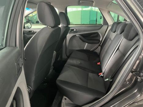 FORD Focus Sedan 2.0 16V 4P GLX AUTOM�TICO, Foto 7