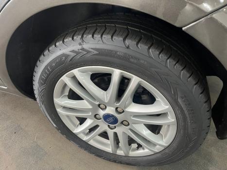 FORD Focus Sedan 2.0 16V 4P GLX AUTOM�TICO, Foto 8