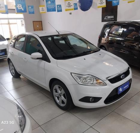 FORD Focus Sedan 2.0 16V 4P, Foto 1