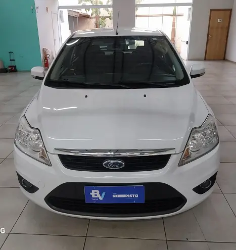 FORD Focus Sedan 2.0 16V 4P, Foto 6