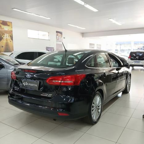 FORD Focus Sedan 2.0 16V 4P FLEX TITANIUM PLUS POWERSHIFT AUTOM�TICO, Foto 3