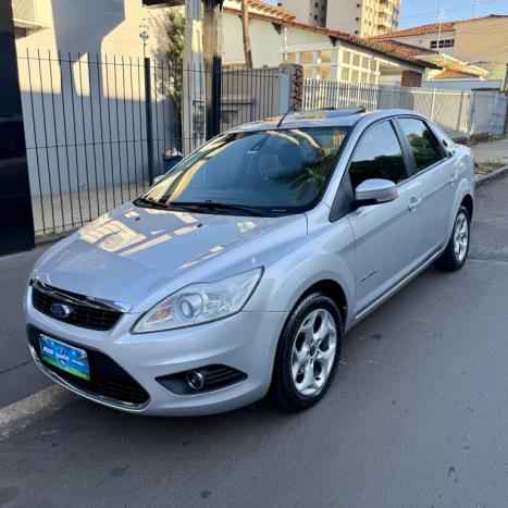 FORD Focus Sedan 2.0 16V 4P FLEX TITANIUM AUTOM�TICO, Foto 2