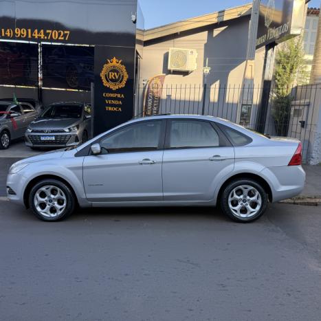 FORD Focus Sedan 2.0 16V 4P FLEX TITANIUM AUTOM�TICO, Foto 3
