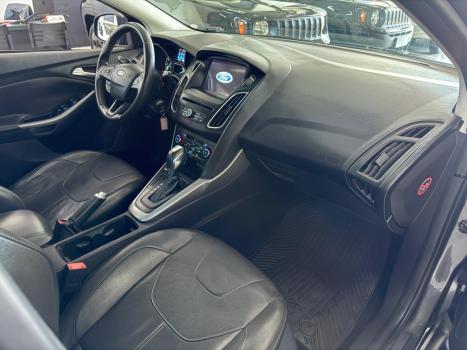 FORD Focus Sedan 2.0 16V 4P FLEX SE POWERSHIFT AUTOM�TICO, Foto 14