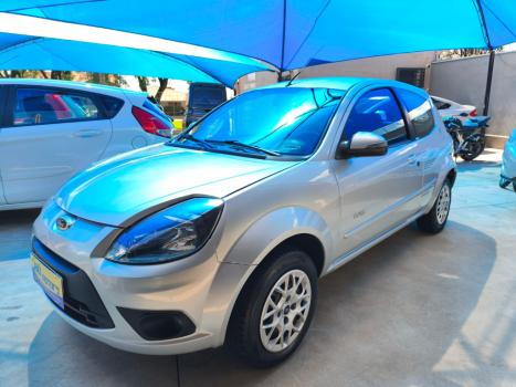 FORD Ka Hatch 1.0 GL, Foto 2