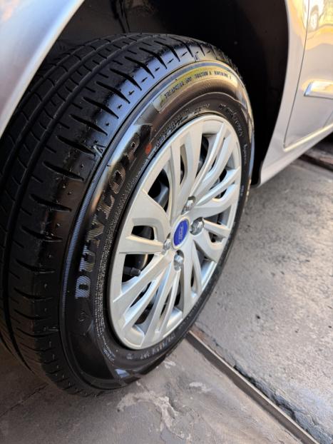 FORD Ka Hatch 1.5 16V FLEX SIGMA SE, Foto 6