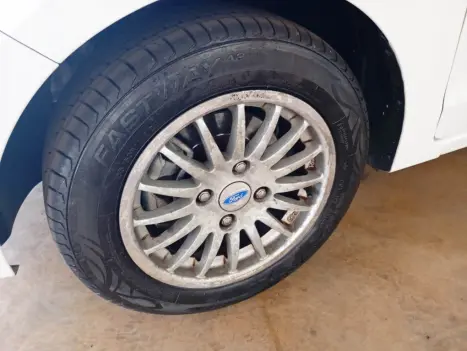 FORD Ka + Sedan 1.5 16V 4P FLEX SE PLUS, Foto 10 FORD Ka + Sedan 1.5 16V 4P FLEX SE PLUS, Foto 10