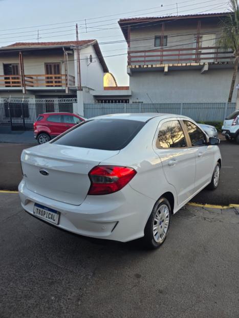 FORD Ka + Sedan 1.5 12V 4P FLEX TI-VCT SE PLUS AUTOM�TICO, Foto 9