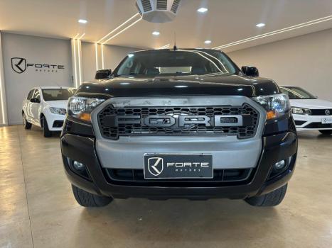 FORD Ranger 2.0 4P TURBO DIESEL XLS 4X4 CABINE DUPLA AUTOM�TICO, Foto 2