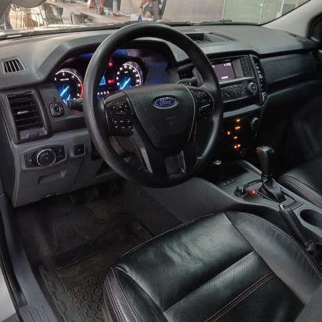 FORD Ranger 2.2 16V XLS DIESEL 4X4 CABINE DUPLA AUTOMÁTICO, Foto 5 FORD Ranger 2.2 16V XLS DIESEL 4X4 CABINE DUPLA AUTOMÁTICO, Foto 5
