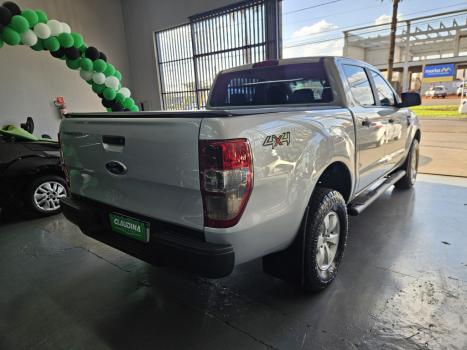 FORD Ranger 2.2 16V 4X4 XL DIESEL CABINE DUPLA, Foto 3