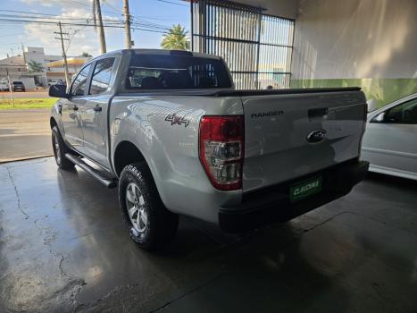 FORD Ranger 2.2 16V 4X4 XL DIESEL CABINE DUPLA, Foto 4