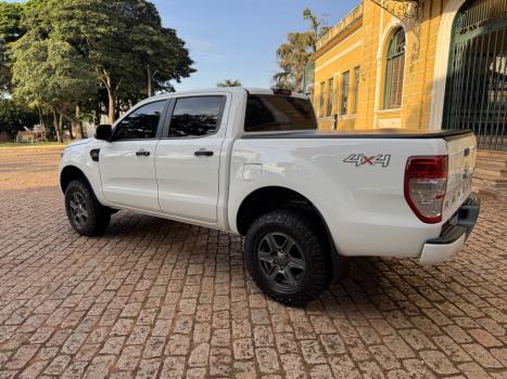 FORD Ranger 2.2 16V XLS DIESEL 4X4 CABINE DUPLA AUTOM�TICO, Foto 2