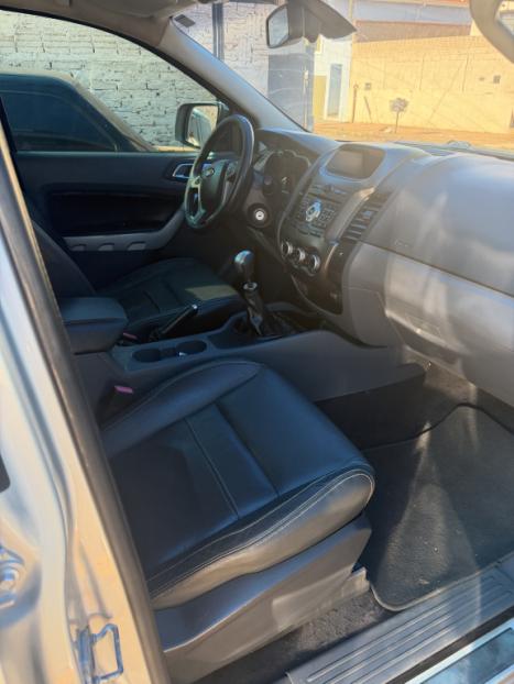 FORD Ranger 2.5 16V LIMITED CABINE DUPLA, Foto 8