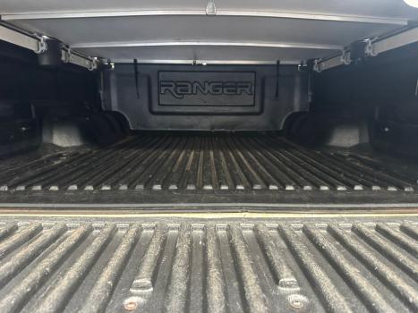 FORD Ranger 3.2 20V XLT 4X4 CABINE DUPLA TURBO DIESEL AUTOM�TICO, Foto 13