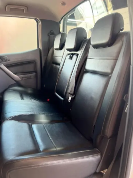 FORD Ranger 3.2 20V XLT 4X4 CABINE DUPLA TURBO DIESEL AUTOMTICO, Foto 10