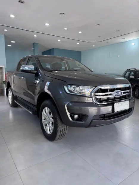 FORD Ranger 3.2 20V XLT 4X4 CABINE DUPLA TURBO DIESEL AUTOMTICO, Foto 4
