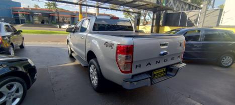 FORD Ranger 3.2 20V XLT 4X4 CABINE DUPLA TURBO DIESEL AUTOMTICO, Foto 5