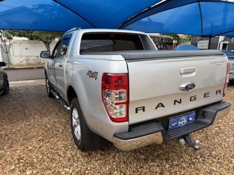 FORD Ranger 3.2 20V CABINE DUPLA 4X4 LIMITED TURBO DIESEL AUTOM�TICO, Foto 8