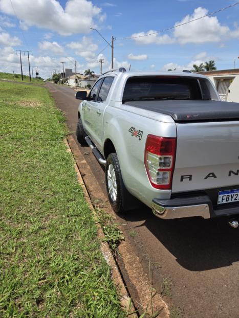 FORD Ranger 3.2 20V CABINE DUPLA 4X4 LIMITED PLUS TURBO DIESEL AUTOM�TICO, Foto 8
